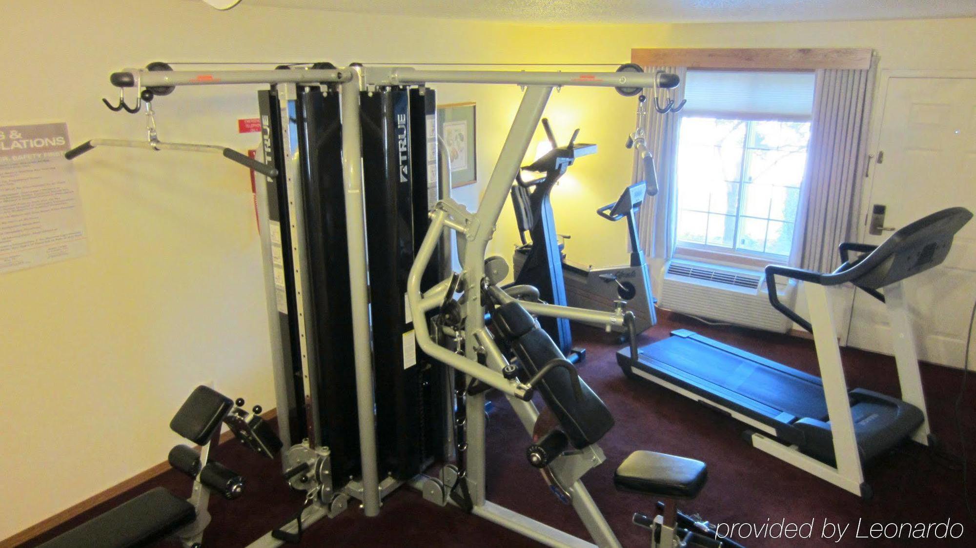 Baymont By Wyndham Mequon Milwaukee Area Hotel Facilities photo